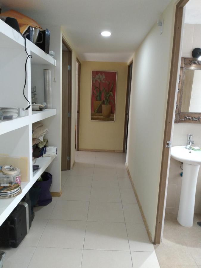 Charming Sunny Bedroom Overlooking Beautiful Amsterdam Avenue In Best Condesa Area Mexico City Luaran gambar